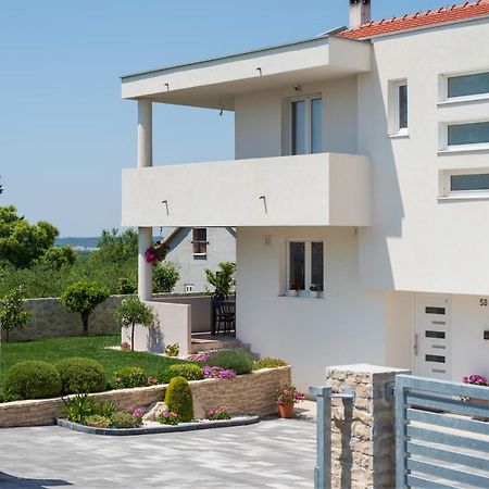 Spacious And Fully Equipped Apartment Near Zadar Smokovic Exterior photo